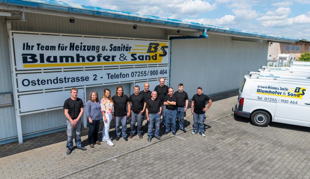 Mitarbeiter-Gruppenbild der Blumhofer &amp; Sand GmbH